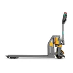 Jungheinrich Rucni Paletni Ame13 Sa Strane Vilicar 680x680